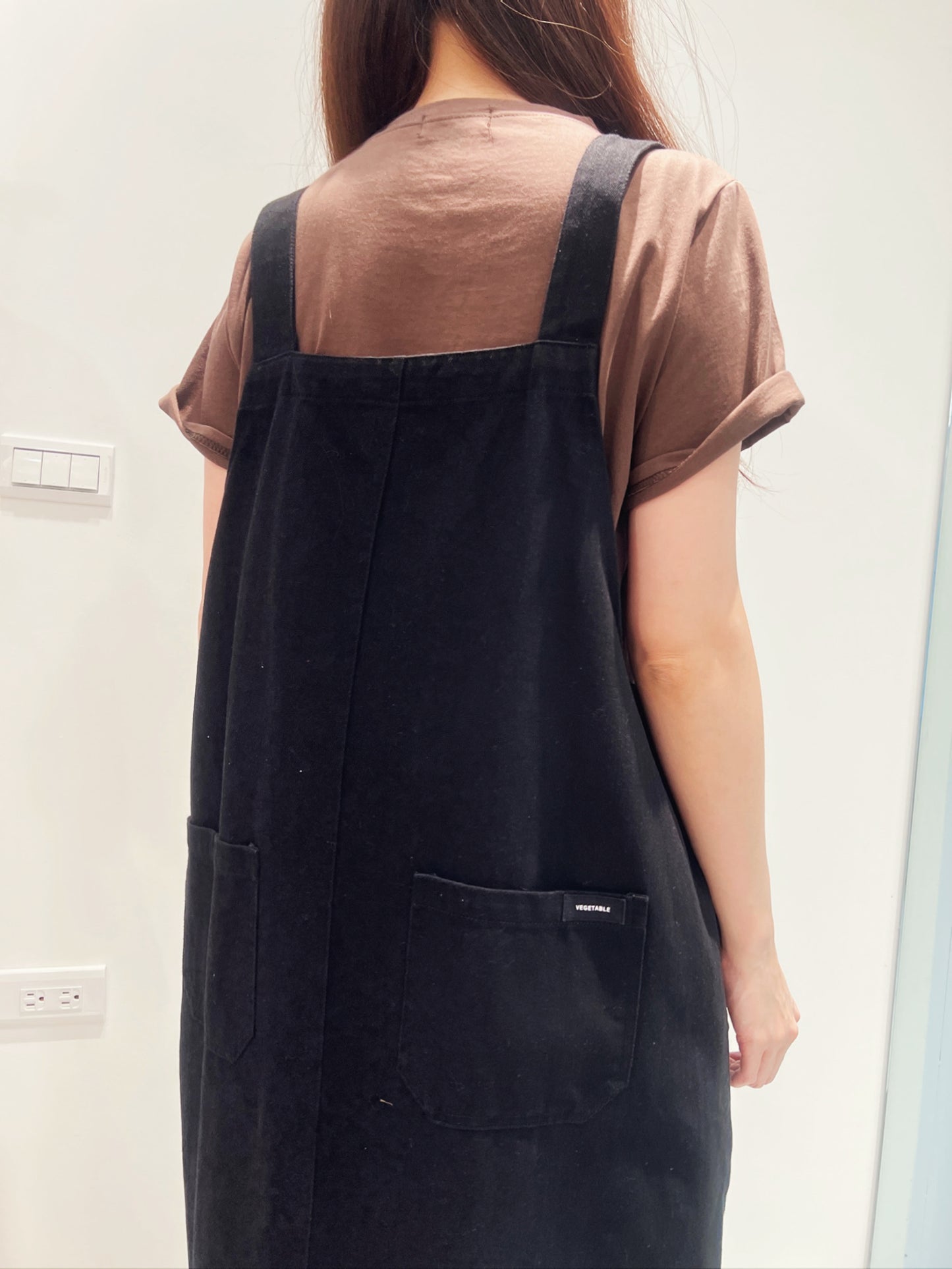 黑色丹寧吊帶連身洋裝