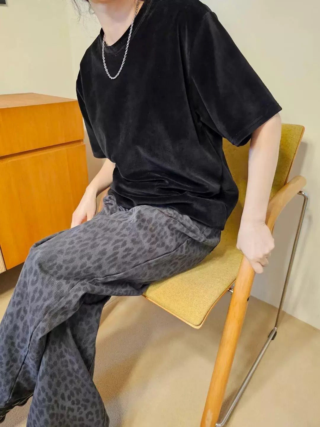 低調質感款豹紋長褲