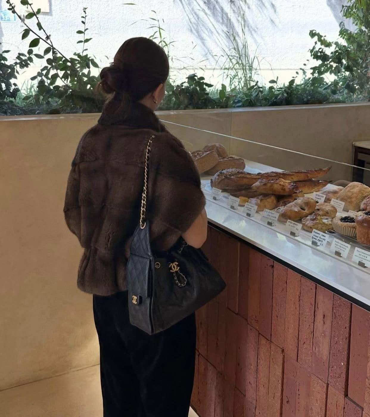 線條短袖毛絨外套