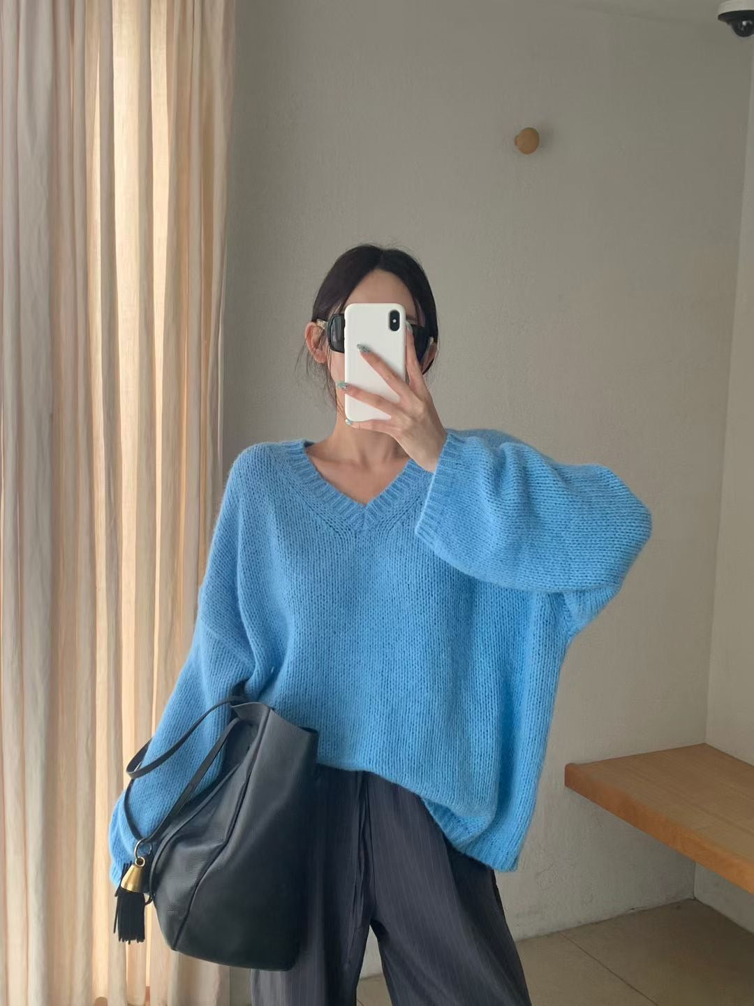 慵懶V型領寬鬆針織衫