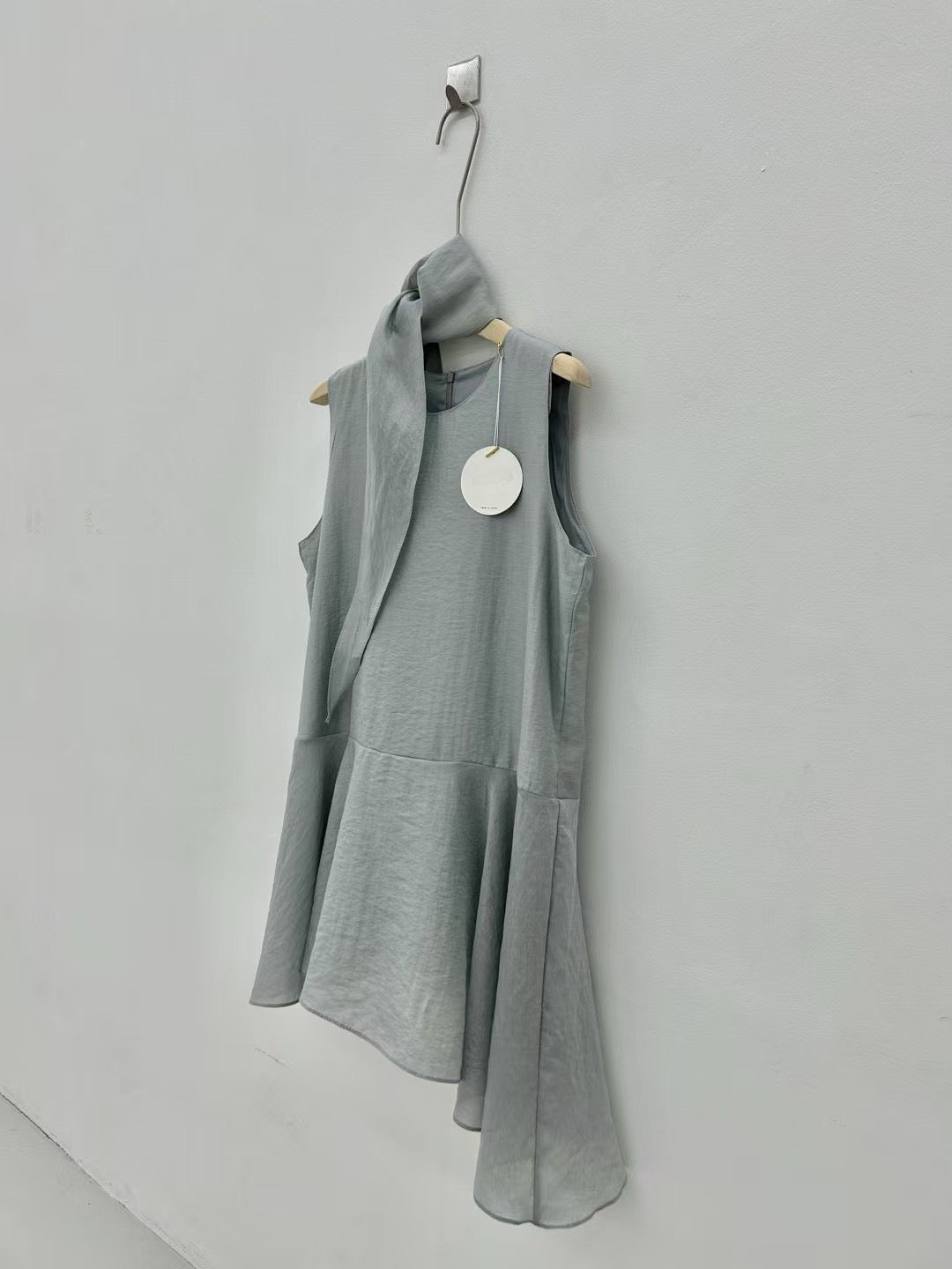 綁帶輕柔短洋裝