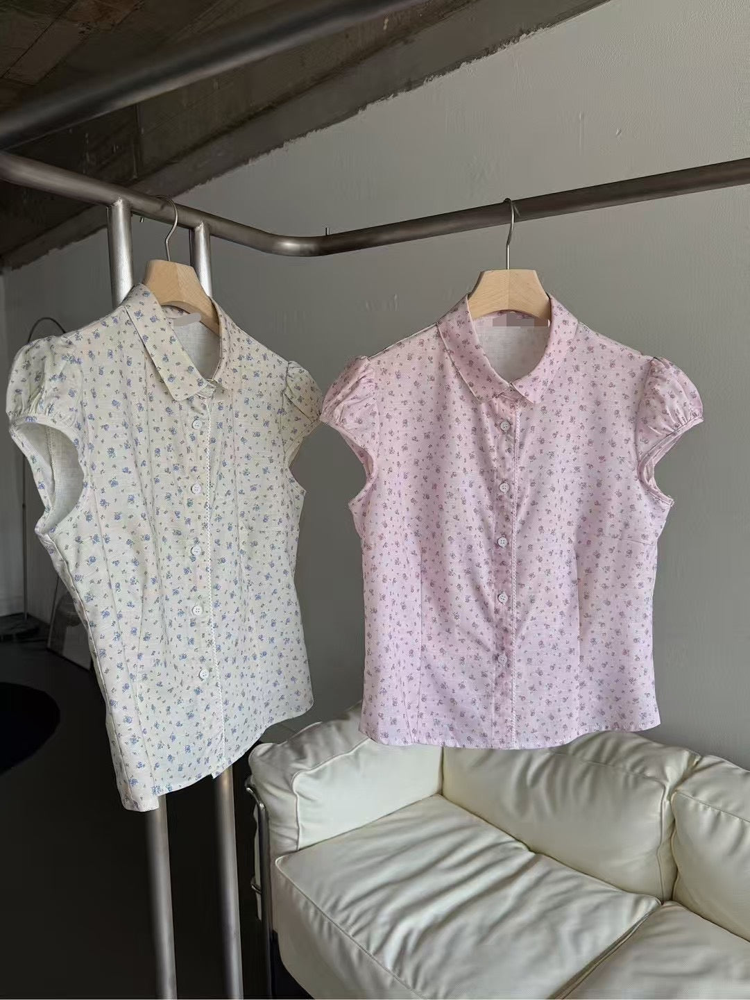 法式小花點蓋袖上衣