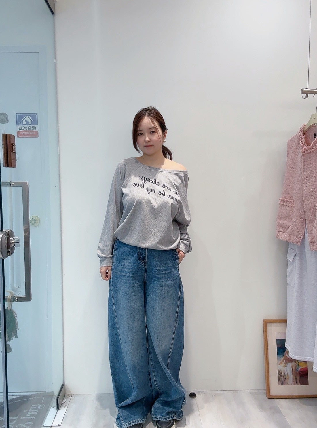 花體字隨性斜領上衣