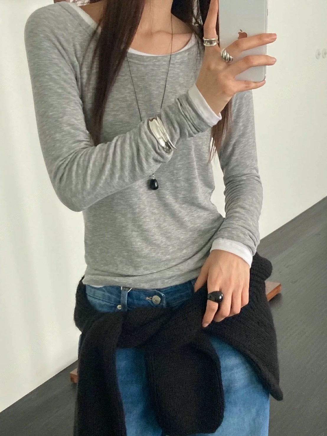 薄感羊毛天絲素面上衣