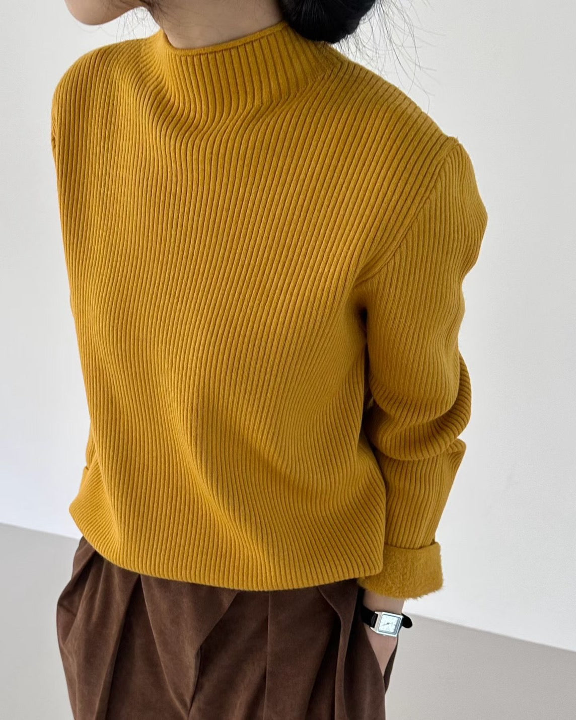 質感微領內刷毛上衣