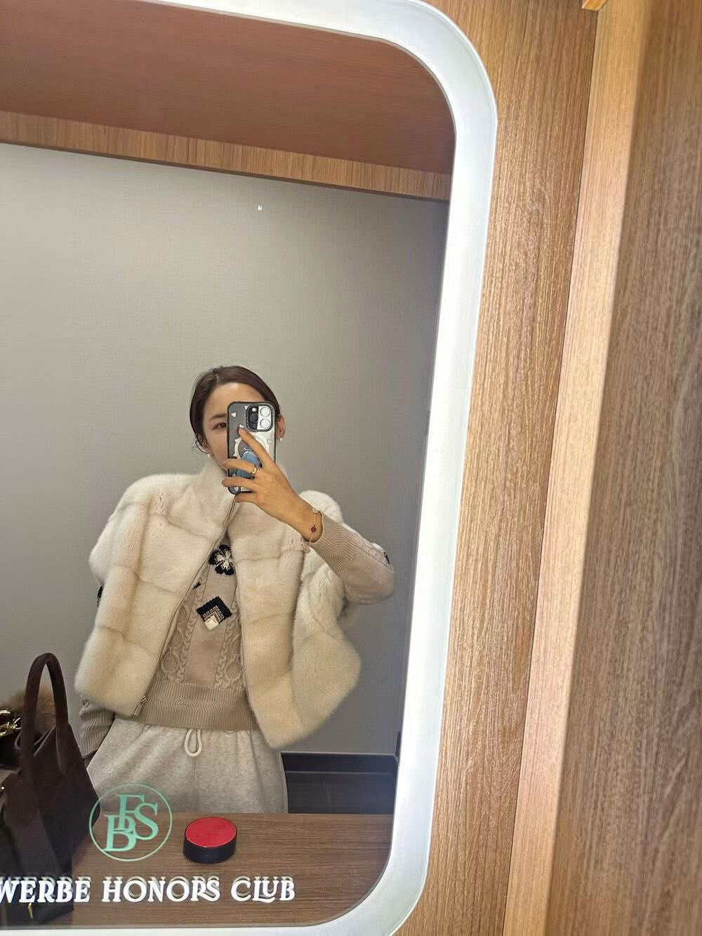 線條短袖毛絨外套