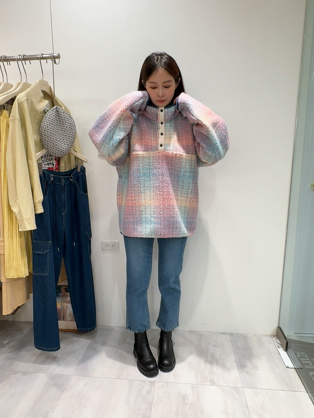 粉藍夢境Q絨休閒上衣