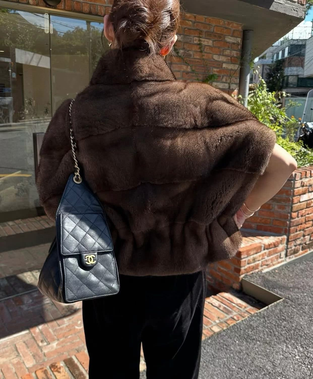 線條短袖毛絨外套