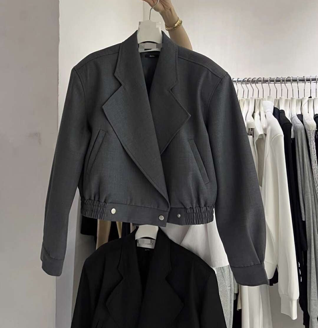 翻領俐落設計外套