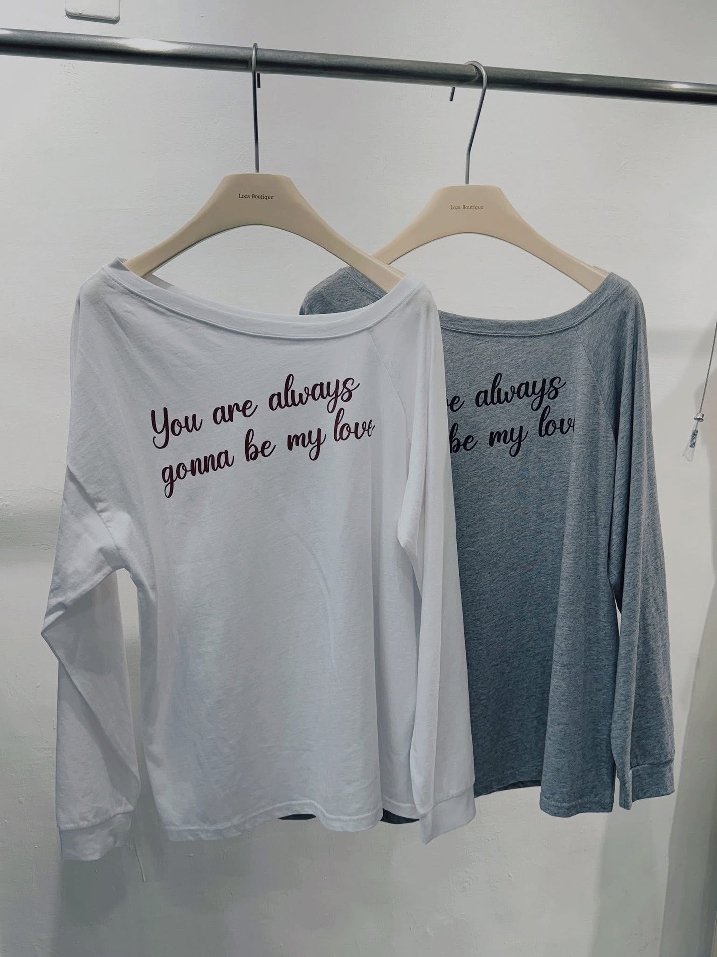 花體字隨性斜領上衣