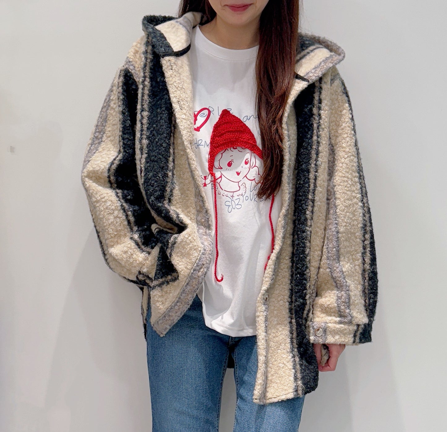 直率線條連帽外套