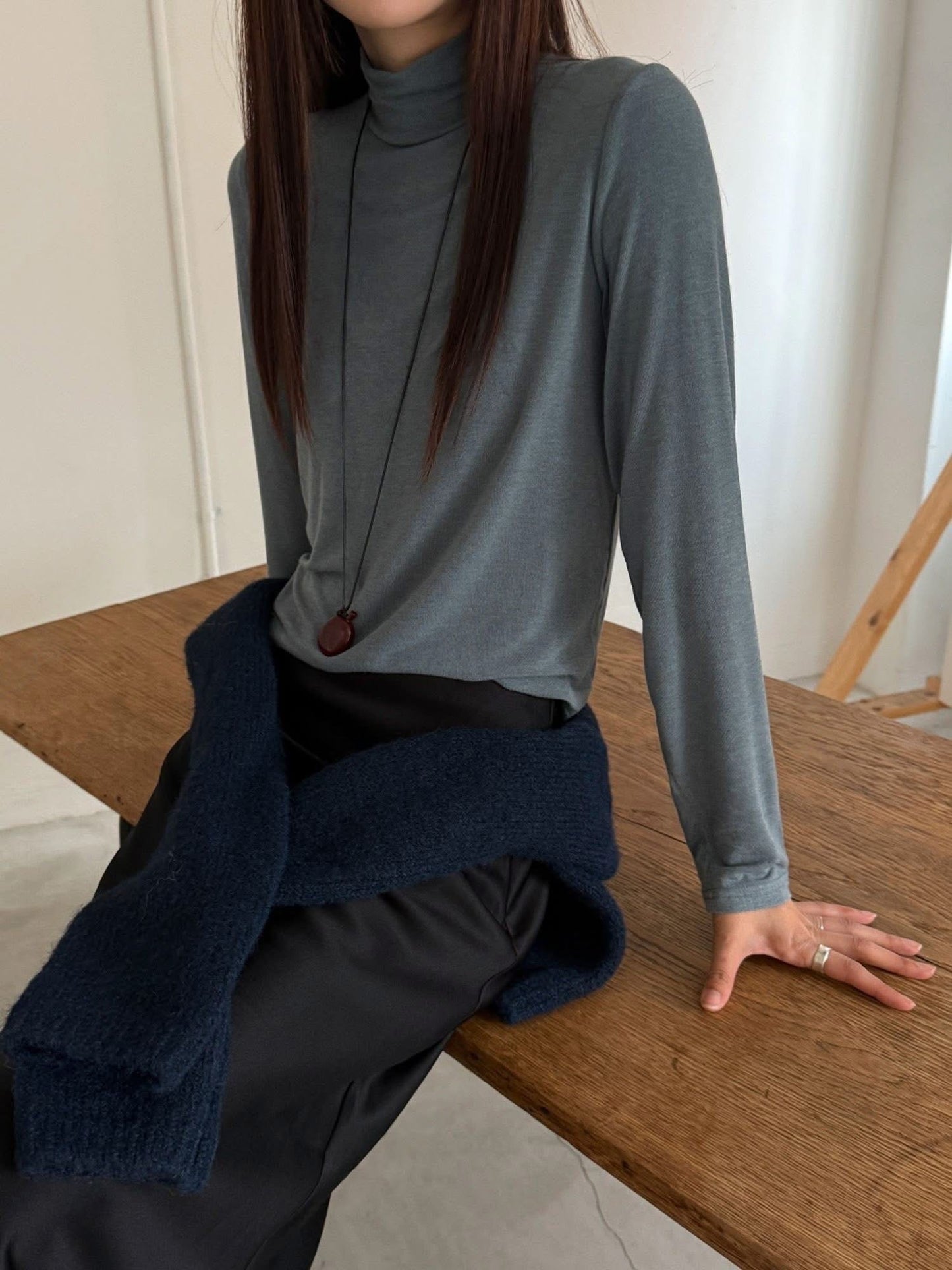 微高領柔感上衣