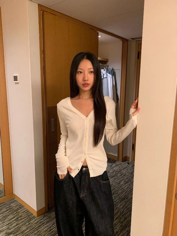 大V排扣設計上衣